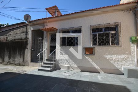 Casa para alugar com 85m², 2 quartos e 1 vagaFachada