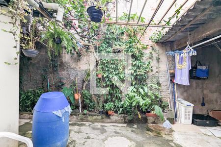 Casa à venda com 150m², 3 quartos e 1 vaga Casa à venda com 150m², 3 quartos e 1 vagaQuintal