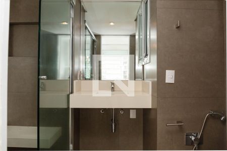 Apartamento para alugar com 102m², 1 quarto e sem vagaBanheiro da Suíte