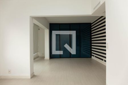 Apartamento para alugar com 102m², 1 quarto e sem vagaSuíte
