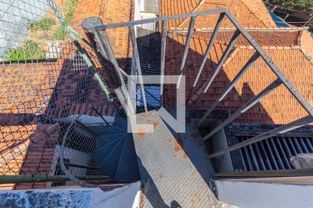 Casa à venda com 160m², 2 quartos e 3 vagasEscada Terraço