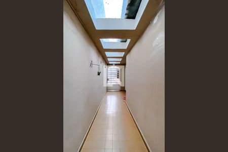 Corredor entrada de casa para alugar com 3 quartos, 238m² em Vila Regente Feijó, São Paulo