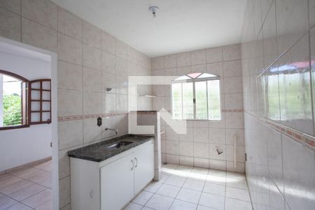 Casa à venda com 380m², 6 quartos e 7 vagas Casa à venda com 380m², 6 quartos e 7 vagasCozinha Casa 3