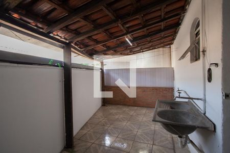 Casa à venda com 380m², 6 quartos e 7 vagas Casa à venda com 380m², 6 quartos e 7 vagasVaranda do Quarto 1 Casa 2