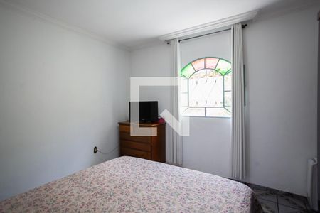 Casa à venda com 380m², 6 quartos e 7 vagas Casa à venda com 380m², 6 quartos e 7 vagasSuíte Casa 1