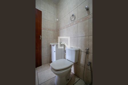 Casa à venda com 380m², 6 quartos e 7 vagas Casa à venda com 380m², 6 quartos e 7 vagasBanheiro da Suíte Casa 2