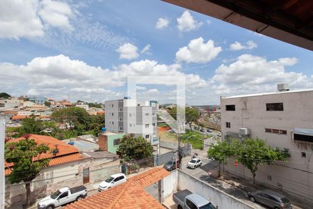 Casa à venda com 380m², 6 quartos e 7 vagas Casa à venda com 380m², 6 quartos e 7 vagasTerraço