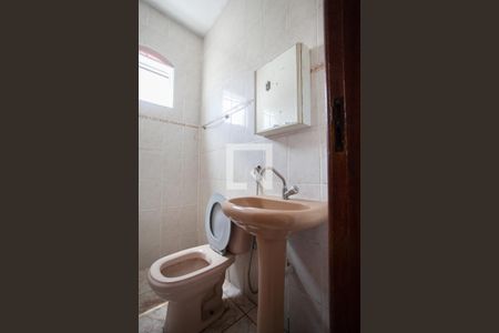 Casa à venda com 380m², 6 quartos e 7 vagas Casa à venda com 380m², 6 quartos e 7 vagasBanheiro Social Casa 3