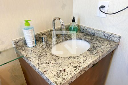 Apartamento à venda com 84m², 3 quartos e 2 vagas Apartamento à venda com 84m², 3 quartos e 2 vagasBanheiro da Suíte 2