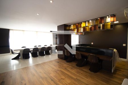 Apartamento à venda com 107m², 2 quartos e 2 vagas Apartamento à venda com 107m², 2 quartos e 2 vagasÁrea comum - Salão de festas