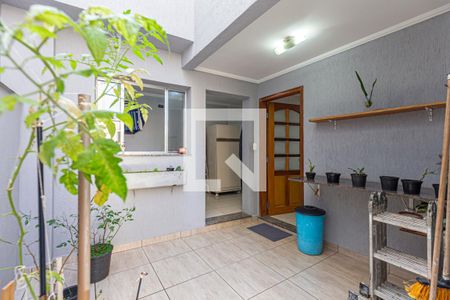 Casa à venda com 186m², 2 quartos e 3 vagasQuintal