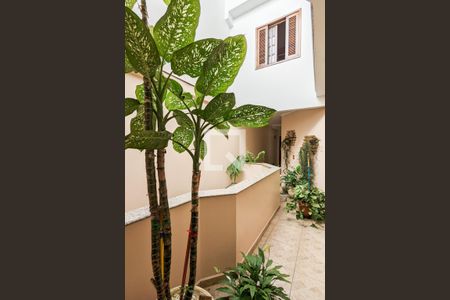 Casa à venda com 220m², 3 quartos e 4 vagas Casa à venda com 220m², 3 quartos e 4 vagasCorredor