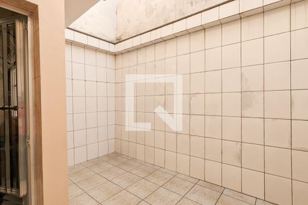 Casa à venda com 220m², 3 quartos e 4 vagas Casa à venda com 220m², 3 quartos e 4 vagasQuintal