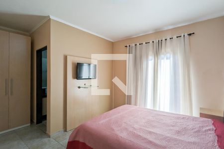 Casa à venda com 220m², 3 quartos e 4 vagas Casa à venda com 220m², 3 quartos e 4 vagasQuarto da suíte 1