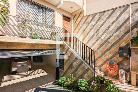 Casa à venda com 220m², 3 quartos e 4 vagas Casa à venda com 220m², 3 quartos e 4 vagasGaragem