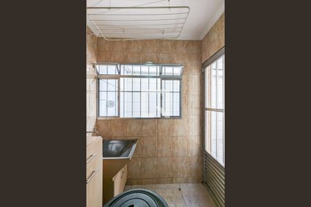 Casa à venda com 220m², 3 quartos e 4 vagas Casa à venda com 220m², 3 quartos e 4 vagasÁrea de serviço