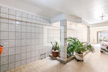 Casa à venda com 220m², 3 quartos e 4 vagas Casa à venda com 220m², 3 quartos e 4 vagasGaragem