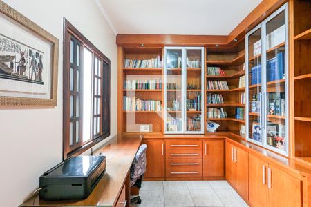 Casa à venda com 220m², 3 quartos e 4 vagas Casa à venda com 220m², 3 quartos e 4 vagasHome office