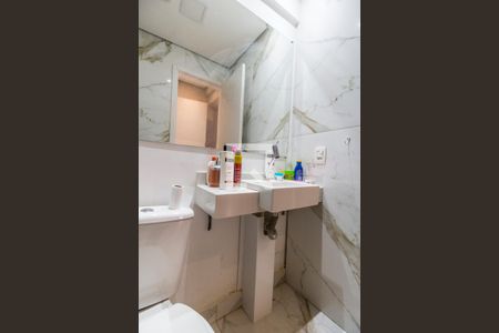 Apartamento à venda com 54m², 2 quartos e 1 vaga Apartamento à venda com 54m², 2 quartos e 1 vagaBanheiro da Suíte