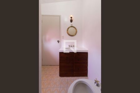 Casa à venda com 140m², 3 quartos e 3 vagas Casa à venda com 140m², 3 quartos e 3 vagasBanheiro da Suíte