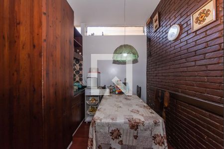 Casa à venda com 140m², 3 quartos e 3 vagas Casa à venda com 140m², 3 quartos e 3 vagasCozinha