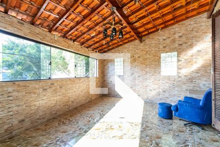 Casa à venda com 300m², 3 quartos e 2 vagas Casa à venda com 300m², 3 quartos e 2 vagasVaranda da Suíte 1