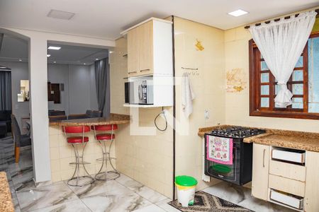 Casa à venda com 300m², 3 quartos e 2 vagas Casa à venda com 300m², 3 quartos e 2 vagasCozinha