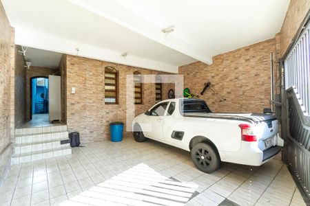 Casa à venda com 300m², 3 quartos e 2 vagas Casa à venda com 300m², 3 quartos e 2 vagasGaragem