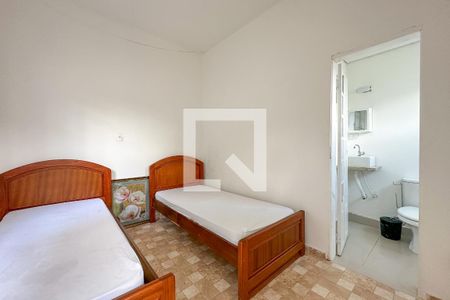 Casa para alugar com 300m², 7 quartos e 3 vagas Casa para alugar com 300m², 7 quartos e 3 vagasÁrea de Serviço - Quarto