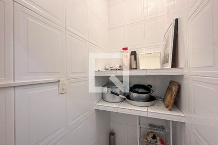 Casa para alugar com 300m², 7 quartos e 3 vagas Casa para alugar com 300m², 7 quartos e 3 vagasCozinha - dispensa