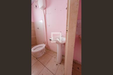 Casa à venda com 341m², 6 quartos e 2 vagas Casa à venda com 341m², 6 quartos e 2 vagasBarracão