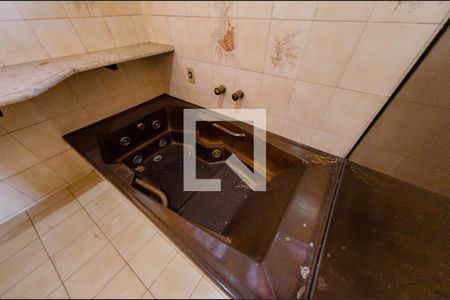 Casa à venda com 341m², 6 quartos e 2 vagas Casa à venda com 341m², 6 quartos e 2 vagasCasa 2 - Banheiro