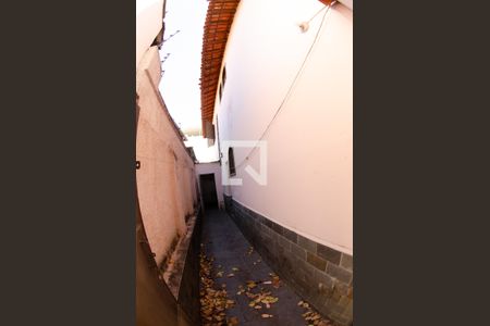 Casa à venda com 341m², 6 quartos e 2 vagas Casa à venda com 341m², 6 quartos e 2 vagasCasa 2 - Entrada