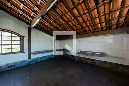 Casa à venda com 341m², 6 quartos e 2 vagas Casa à venda com 341m², 6 quartos e 2 vagasCasa 2 - Cozinha