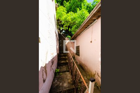 Casa à venda com 341m², 6 quartos e 2 vagas Casa à venda com 341m², 6 quartos e 2 vagasQuintal