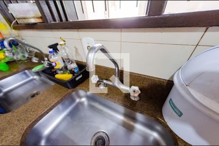 Casa à venda com 341m², 6 quartos e 2 vagas Casa à venda com 341m², 6 quartos e 2 vagasCozinha