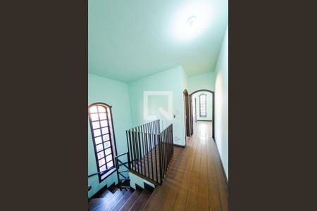 Casa à venda com 341m², 6 quartos e 2 vagas Casa à venda com 341m², 6 quartos e 2 vagasCasa 2 - Corredor