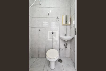 Casa à venda com 180m², 3 quartos e 2 vagasBanheiro de Serviço