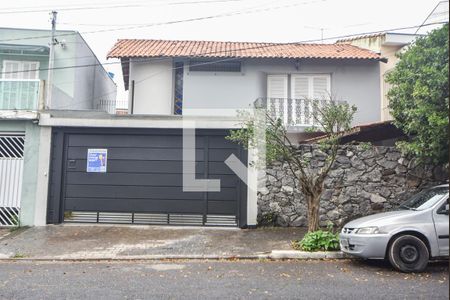 Casa à venda com 180m², 3 quartos e 2 vagasFachada