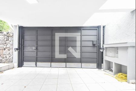 Casa à venda com 180m², 3 quartos e 2 vagasGaragem