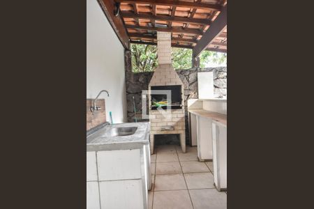 Casa à venda com 180m², 3 quartos e 2 vagasVaranda Gourmet