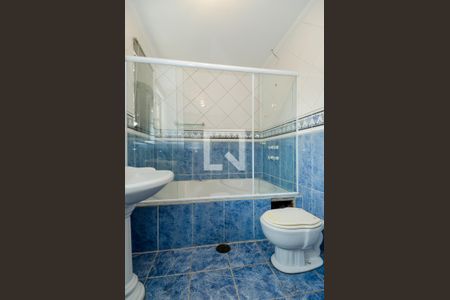 Casa à venda com 300m², 4 quartos e 7 vagasBanheiro da Suíte