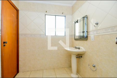 Casa à venda com 300m², 4 quartos e 7 vagasBanheiro Social