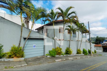 Casa à venda com 300m², 4 quartos e 7 vagasFachada