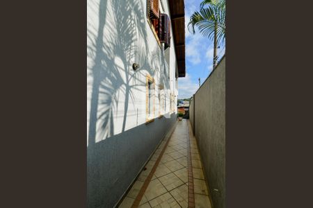 Casa à venda com 300m², 4 quartos e 7 vagasCorredor Lateral 
