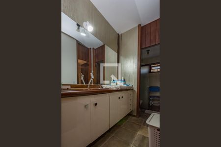 Casa à venda com 450m², 5 quartos e 3 vagasBanheiro Social