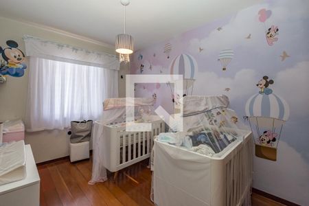 Casa à venda com 450m², 5 quartos e 3 vagasSemi - Suíte 2