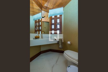 Casa à venda com 450m², 5 quartos e 3 vagasLavabo