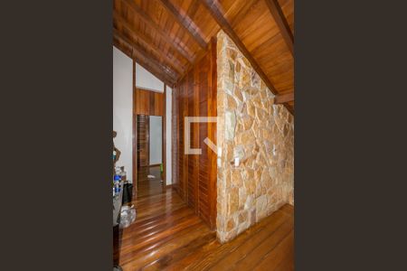 Casa à venda com 450m², 5 quartos e 3 vagasCorredor