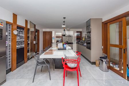 Casa à venda com 450m², 5 quartos e 3 vagasCozinha